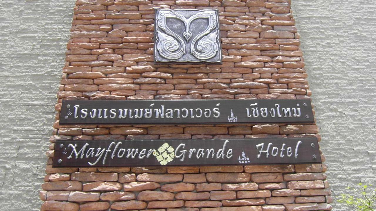 Mayflower Grande Hotel Chiang Mai Esterno foto